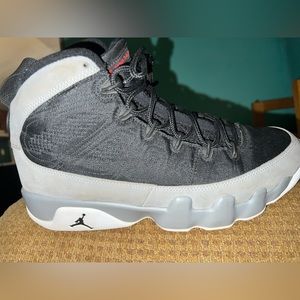 Retro Jordan 9s size 8.5 used like new